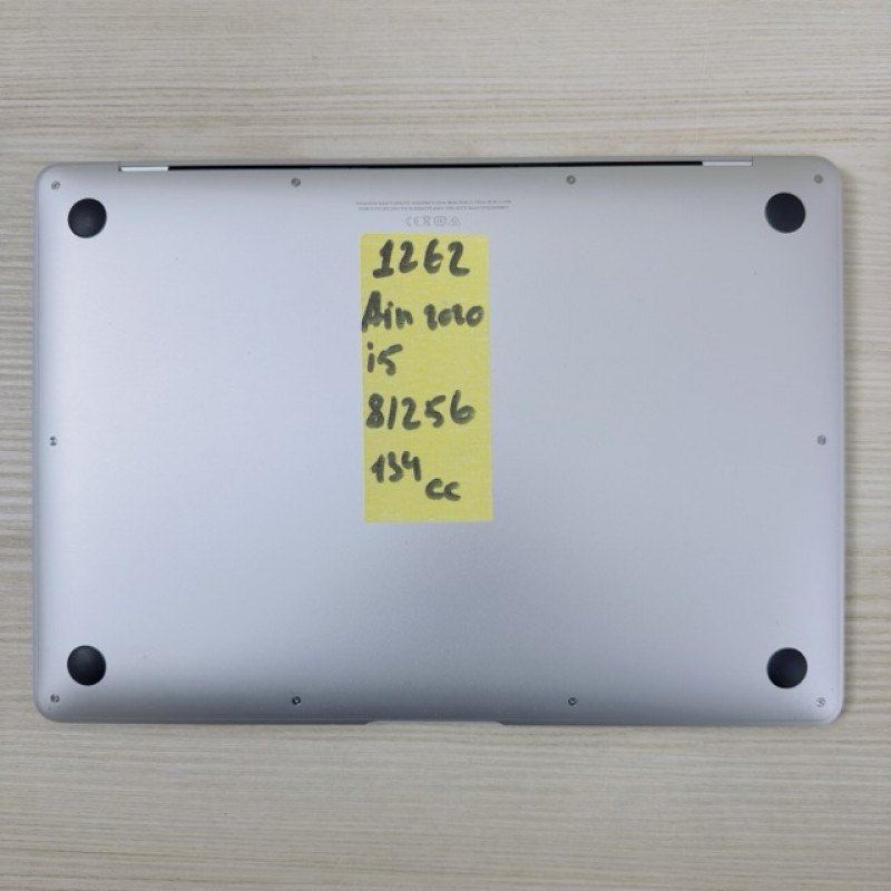 MacBook Air 2020 Silver i5 1.1ghz 8/256